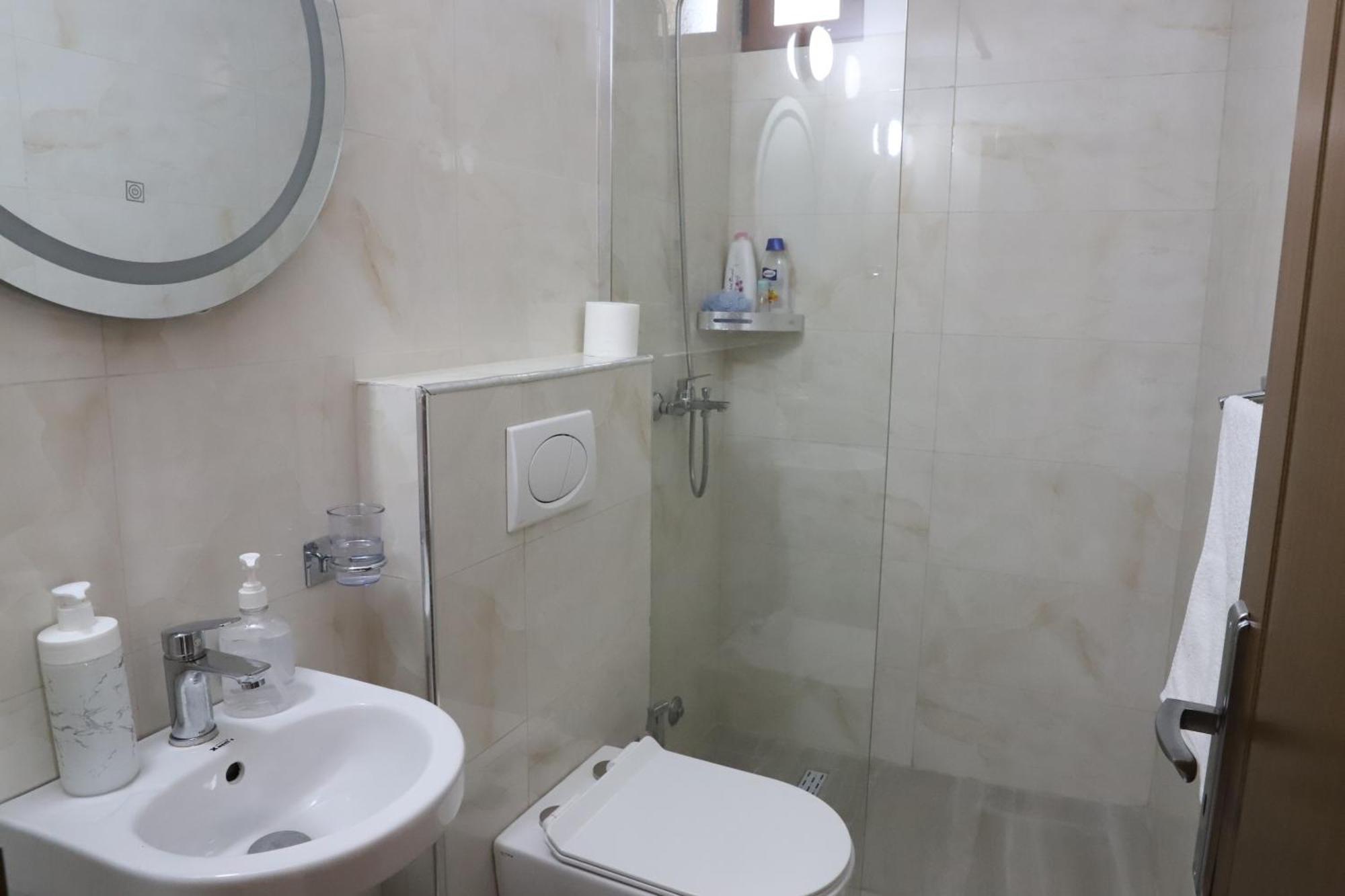 Guest House Lion Berat Exterior foto