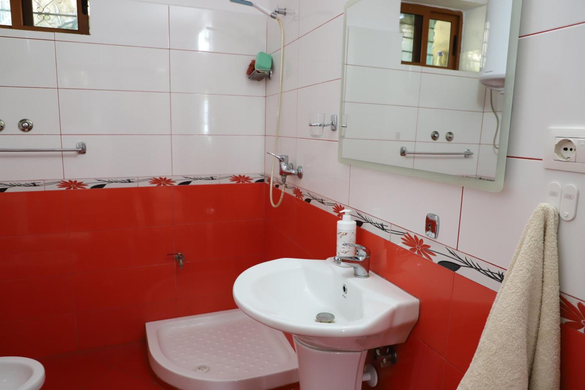 Guest House Lion Berat Exterior foto